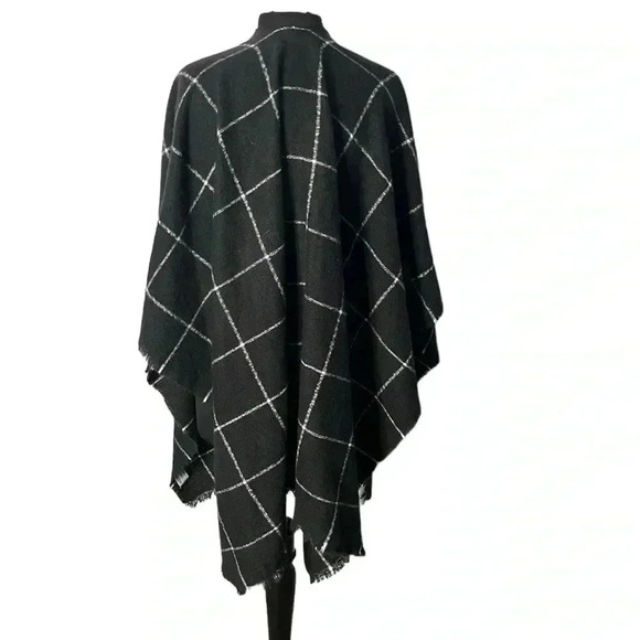 Old Navy Stripe Open Front Wrap Poncho Size One Size - Picture 3 of 5